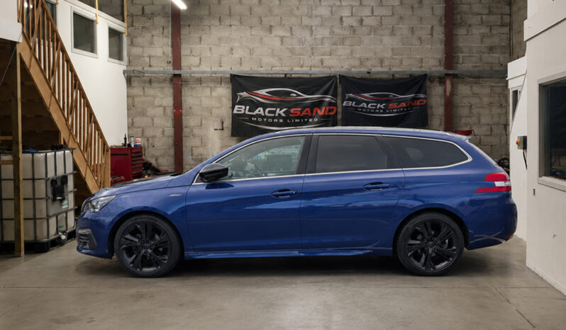 
								2019 Peugeot 308 Estate full									