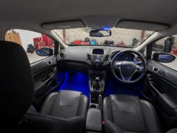 
										FORD FIESTA ST-LINE full									