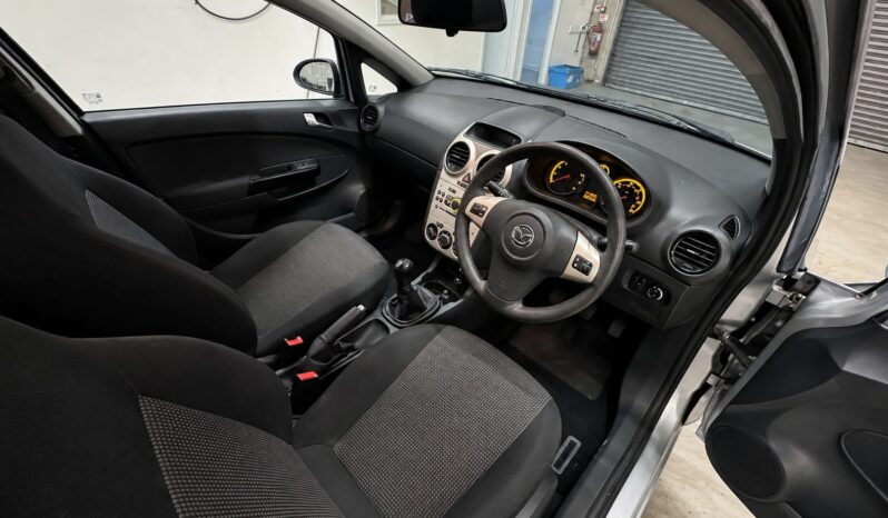 
								VAUXHALL CORSA full									
