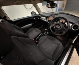 
										MINI ONE 1.6 HATCHBACK full									